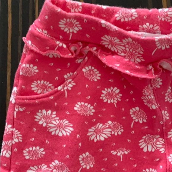 Babycottons flower print girl shorts - Picture 2 of 5